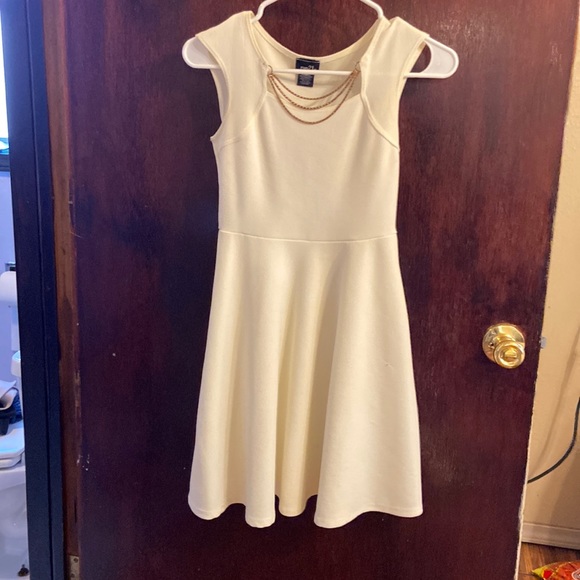 Women dress - Picture 1 of 1